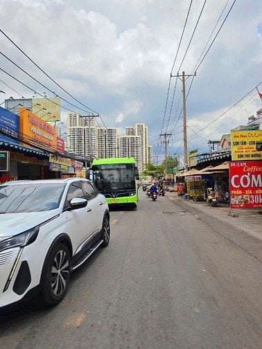 Bán nhà 1 trệt 1 lầu hẻm xe đường Nguyễn Xiển, phường Long Thạnh Mỹ. 