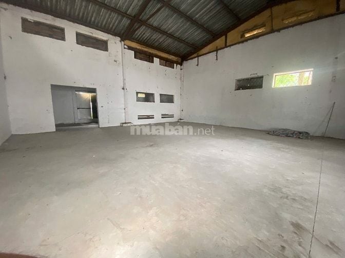 CHO THUÊ KHO XƯỞNG, NGÃ 3 NGŨ HIỆP, THANH TRÌ DT 310m2
