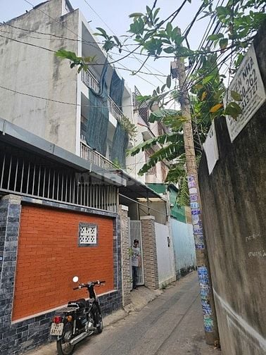 Bán nhà hẻm Ô tô đường Nguyễn Duy Trinh Quận 2 gần chợ (72.5m2) 7 tỷ