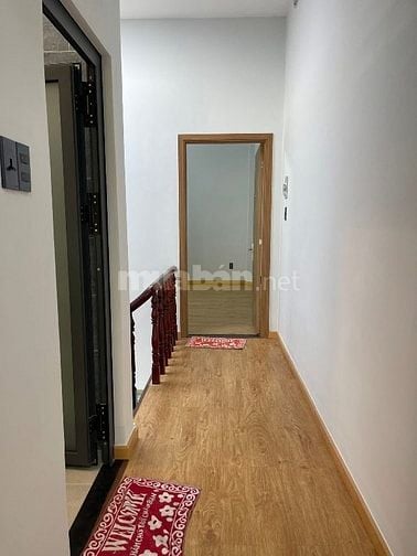 Bán nhà 1 trệt 1 lầu hẻm rộng 6m đường Đình Phong Phú, sổ hồng riêng