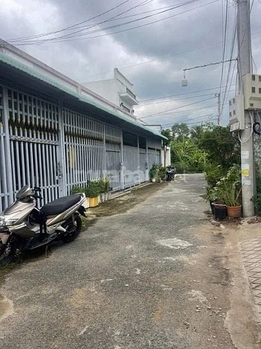 💥BÁN NHÀ CÁCH 800m RA CHỢ THỚI TỨ CẮT LỖ CHỒNG 685 TRIỆU. DT 76m2.