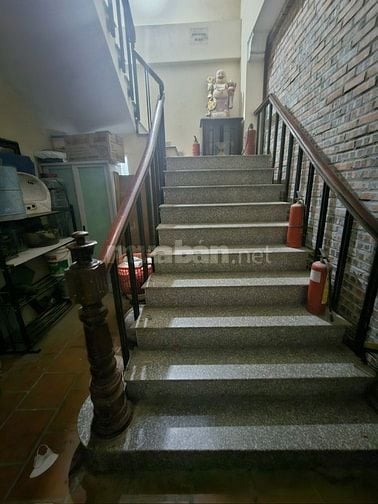 Bán nhà Thái Hà Dt 125m2, Mt 8m, 5t, kinh doanh 60tr/tháng.
