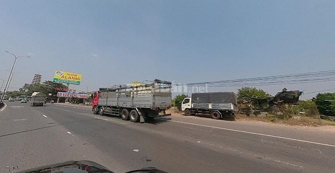 Mặt tiền Quốc Lộ 51, trước sân bay Long Thành, dt 100mx80m, giá 65 tỷ