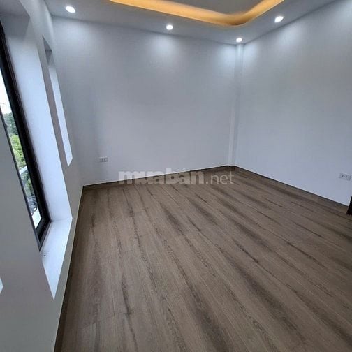 Nhà 5 Tầng 48m² Ngọc Hồi Gần Linh Đàm Ô Tô Tải Đỗ Cửa 8.4 Tỷ