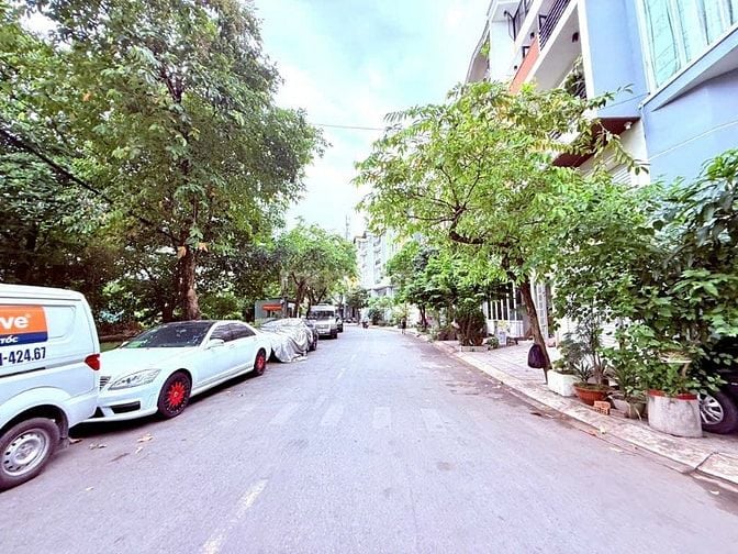Hẻm8m-Nhà-khu-vip-đường-số-59-gò-vấp-4-tầng-xe hơi ngủ trong nhà .