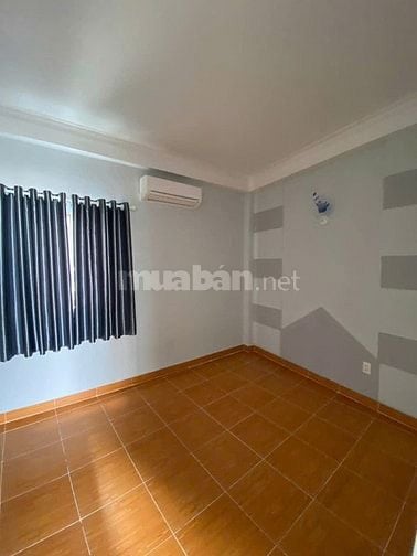 QUẬN 11 NGAY LÊ ĐẠI HÀNH SÁT BÊN Q5, Q10 - DT 41M2 4 TẦNG HẺM 4M, 4PN