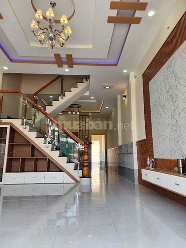 GD BÁN GẤP CĂN NHÀ NÀY , ĐỂ ĐI MỸ 2TY350TR SHR 