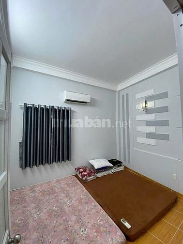 QUẬN 11 NGAY LÊ ĐẠI HÀNH SÁT BÊN Q5, Q10 - DT 41M2 4 TẦNG HẺM 4M, 4PN