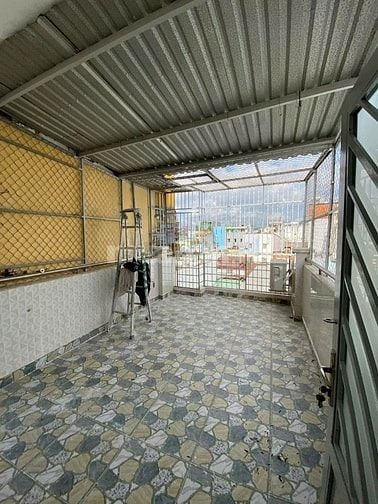 QUẬN 11 NGAY LÊ ĐẠI HÀNH SÁT BÊN Q5, Q10 - DT 41M2 4 TẦNG HẺM 4M, 4PN