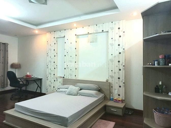 CHÍNH CHỦ BÁN NHÀ BẠCH ĐẰNG GẦN SÂN BAY TSN GIÁ TỐT