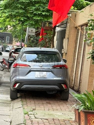 Bán Biệt Thự đầu ngõ 164 Khuất Duy Tiến, 150m2, 5 tầng mặt tiền 7,2m