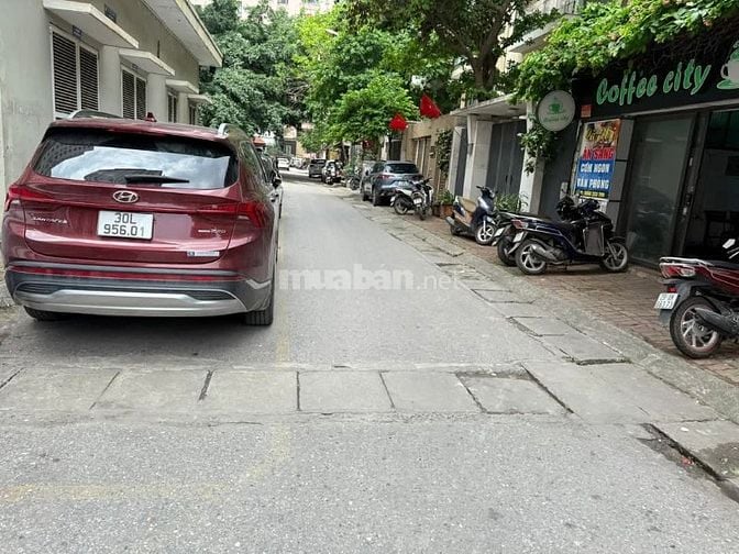 Bán Biệt Thự đầu ngõ 164 Khuất Duy Tiến, 150m2, 5 tầng mặt tiền 7,2m