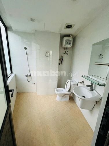 CCMN 1 khách 1 ngủ , ngà lô góc 2 mặt thoảng view sông thoáng mát 