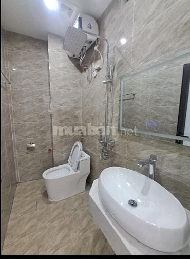 Bán nhà phân lô phố Quán Sứ , 