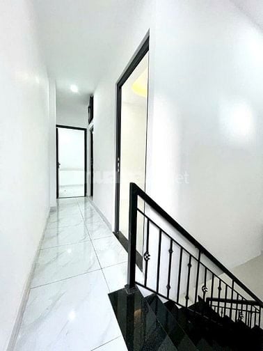 Cho thuê nhà mặt tiền Trần Phú, P4,Q5 giá 8.5tr