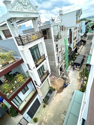 Ngay Tỉnh Lộ 10, Nhà 5 Tầng, 57m2, Ngang 7,2m, HXH 6m, SHR,Chỉ 4,9Tỷ