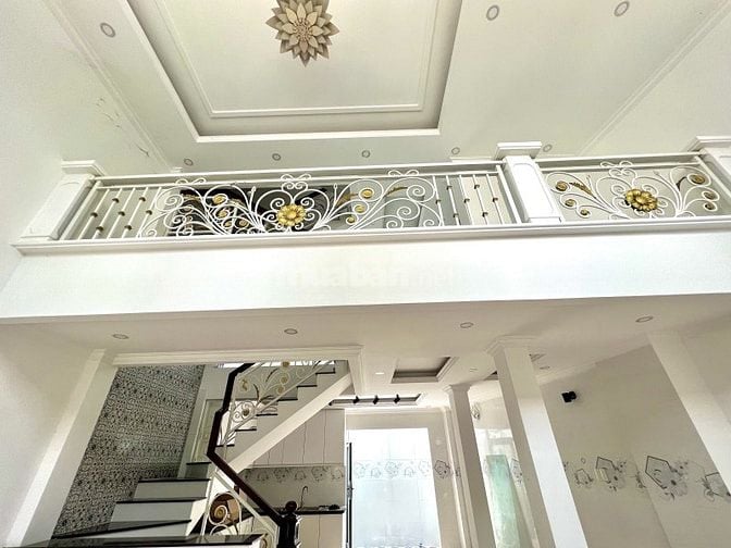 Ngay Tỉnh Lộ 10, Nhà 5 Tầng, 57m2, Ngang 7,2m, HXH 6m, SHR,Chỉ 4,9Tỷ