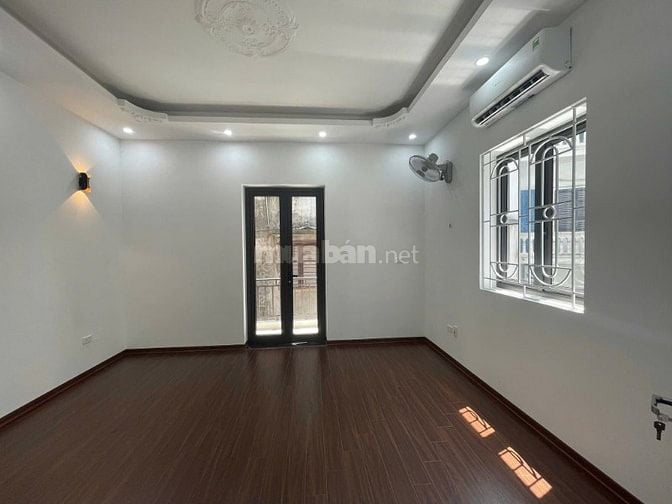 Siêu phẩm Thanh Xuân, ô tô lùi cửa DT69m2 xây 4T giá 12.6 tỷ