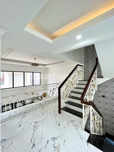 Ngay Tỉnh Lộ 10, Nhà 5 Tầng, 57m2, Ngang 7,2m, HXH 6m, SHR,Chỉ 4,9Tỷ