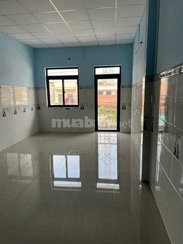 Bán nhà 670tr, đang cho thuê 8tr/tháng, ngay chợ Bình Chánh, SHR