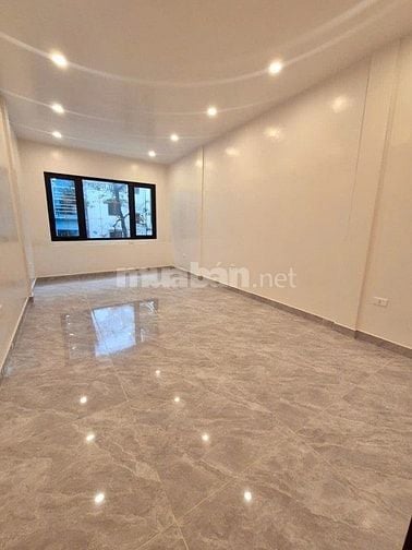 Bán nhà Nguyễn Trãi thoáng trước sau, kinh doanh, dt 70m2, 6t, mt 4m.