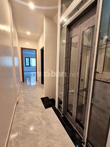 Bán nhà Nguyễn Trãi thoáng trước sau, kinh doanh, dt 70m2, 6t, mt 4m.