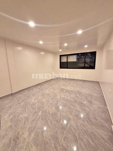 Bán nhà Nguyễn Trãi thoáng trước sau, kinh doanh, dt 70m2, 6t, mt 4m.