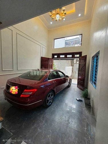 BÁN NHÀ LÔ GÓC PHỐ THANH AM - 61M2 - 5 TẦNG - GIẾNG TRỜI THOÁNG - 12 T
