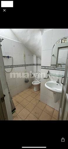 Cho thuê nhà mặt tiền Trần Phú, P4,Q5 giá 8.5tr