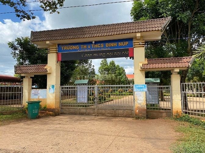 Chỉ 899 Triệu/lô đất có thổ cư, view Hồ đẹp nhất nhì CưMgar - DakLak 