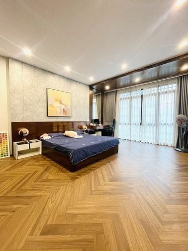 BÁN NHÀ MẶT PHỐ PHÙNG HƯNG NHỎ - ĐẲNG CẤP ĐẠI GIA – 105M2 GIÁ 139 TỶ