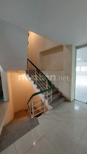 CHÍNH CHỦ còn 01 SÀN VĂN PHÒNG 80m2 TẠI QUẬN TÂY HỒ