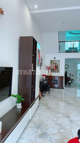 Trả nợ Bank tôi cần bán Nhà Phố 1 trệt 3 lầu KDC 13C Greenlife nhà mới