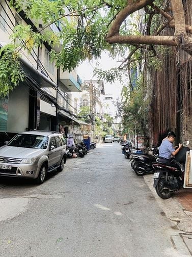 Bán nhà sát hẻm ô tô Ba Tháng Hai, Quận 10, 4x12.5, 3PN chỉ 7 tỷ hơn
