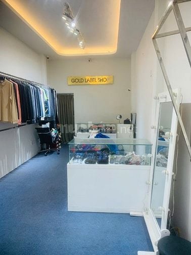 Cho thuê cửa hàng tại phố Mai Hắc Đế, diện tích 46 m2, + 1 nhà vệ sinh