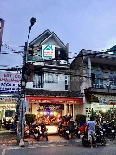 Cho thuê nhà mặt tiền Thống Nhất P.13 Gò Vấp -Diện tích:6m x20m(2 Lầu)