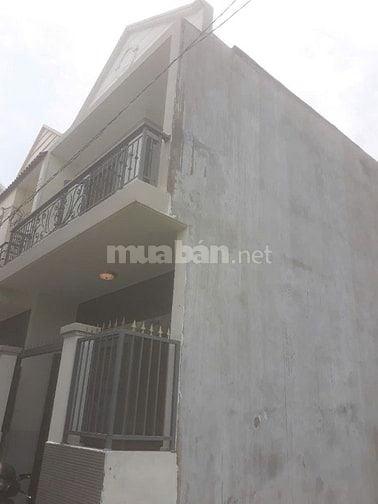 Nhà khu dân cư Hoàng gia 395tr