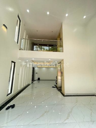 Bán nhà gần TT Văn điển,Thanh Trì, lô góc 65m2*6 tầng ga ra ô tô,thang