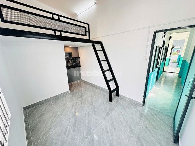 🏠 Phòng trọ giá rẻ, mới xây có gác, cửa sổ gần Đại học Hutech, GTVT