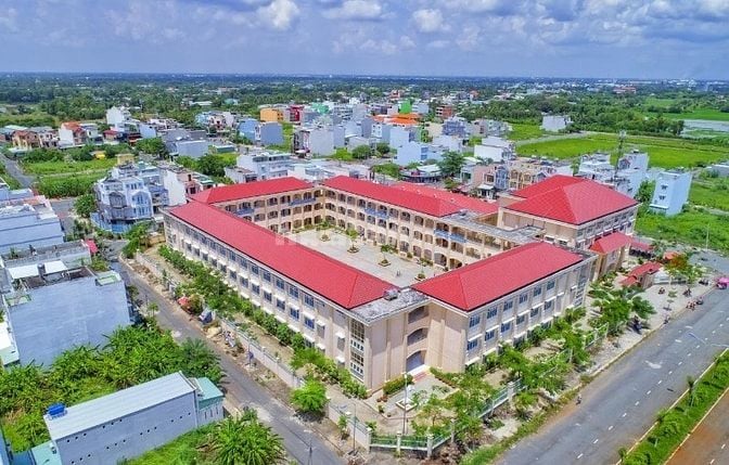 Cặp nền góc 10x30, đường 16m ngay trung tâm Hậu Nghĩa, sát bên VinHome