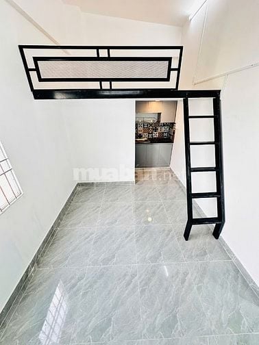 🏠 Phòng trọ giá rẻ, mới xây có gác, cửa sổ gần Đại học Hutech, GTVT