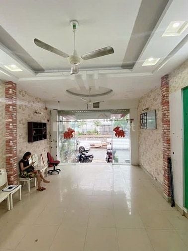 GẤP !  BÁN NHÀ MT 10M PHẠM VĂN BẠCH CHO THUÊ 30 TRIỆU P15 TÂN BÌNH
