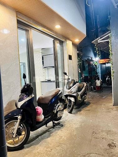 Bán nhà P7, Gò Vấp, thông tứ hướng, nhà đẹp