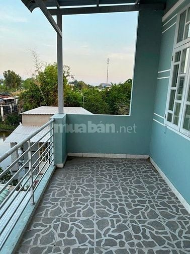 Bán Nhà Sổ Hồng, 1 Trệt, 1 Lầu Ấp Tân Phước, Xã Tân Kim, Cần Giuộc,
