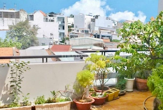 Bán nhà quận 7, xe hơi 7 chỗ đậu cửa, 4x15m, 3 tầng chỉ 7 tỷ mốt
