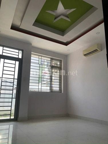 Quan 6 cho thuê 12tr Hẻm ba gác Tân Hoà Đông, 3 căn ra mặt tiền