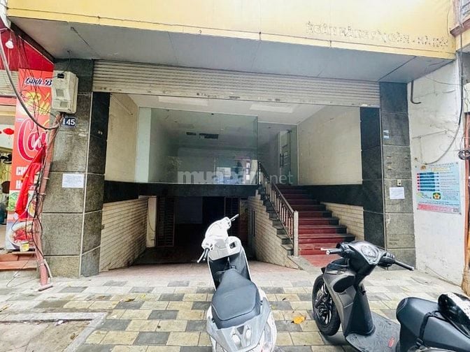 Cho thuê mặt phố Yên Phụ: 90m2, 1 hầm, 6 tầng, giá 45tr
