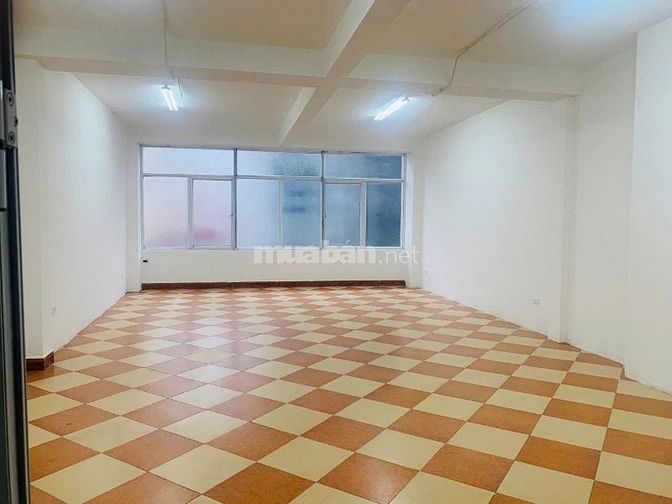 Cho thuê mặt phố Yên Phụ: 90m2, 1 hầm, 6 tầng, giá 45tr