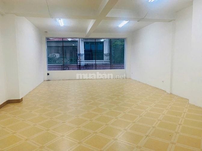 Cho thuê mặt phố Yên Phụ: 90m2, 1 hầm, 6 tầng, giá 45tr