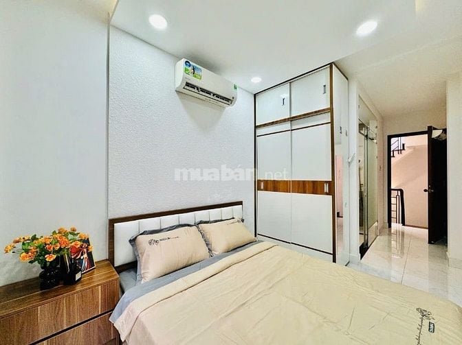 nhà đường số 8, p11, 3x10, 2 lầu, 2PN, 3WC, giá 8.5tr
